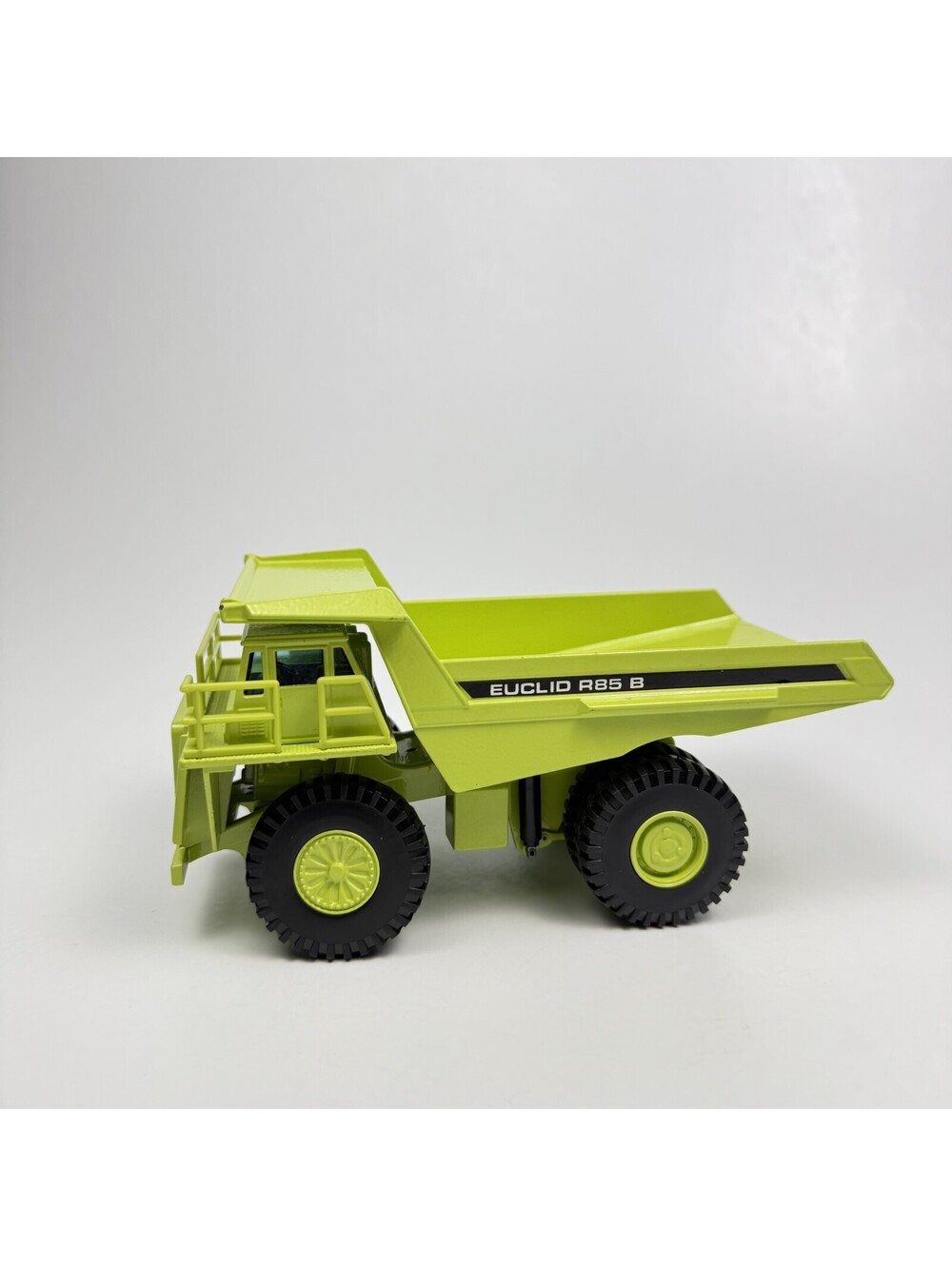 A57 Joal Euclid R85 B Rigid Dump Truck 1:50 Scale Premium Vintage